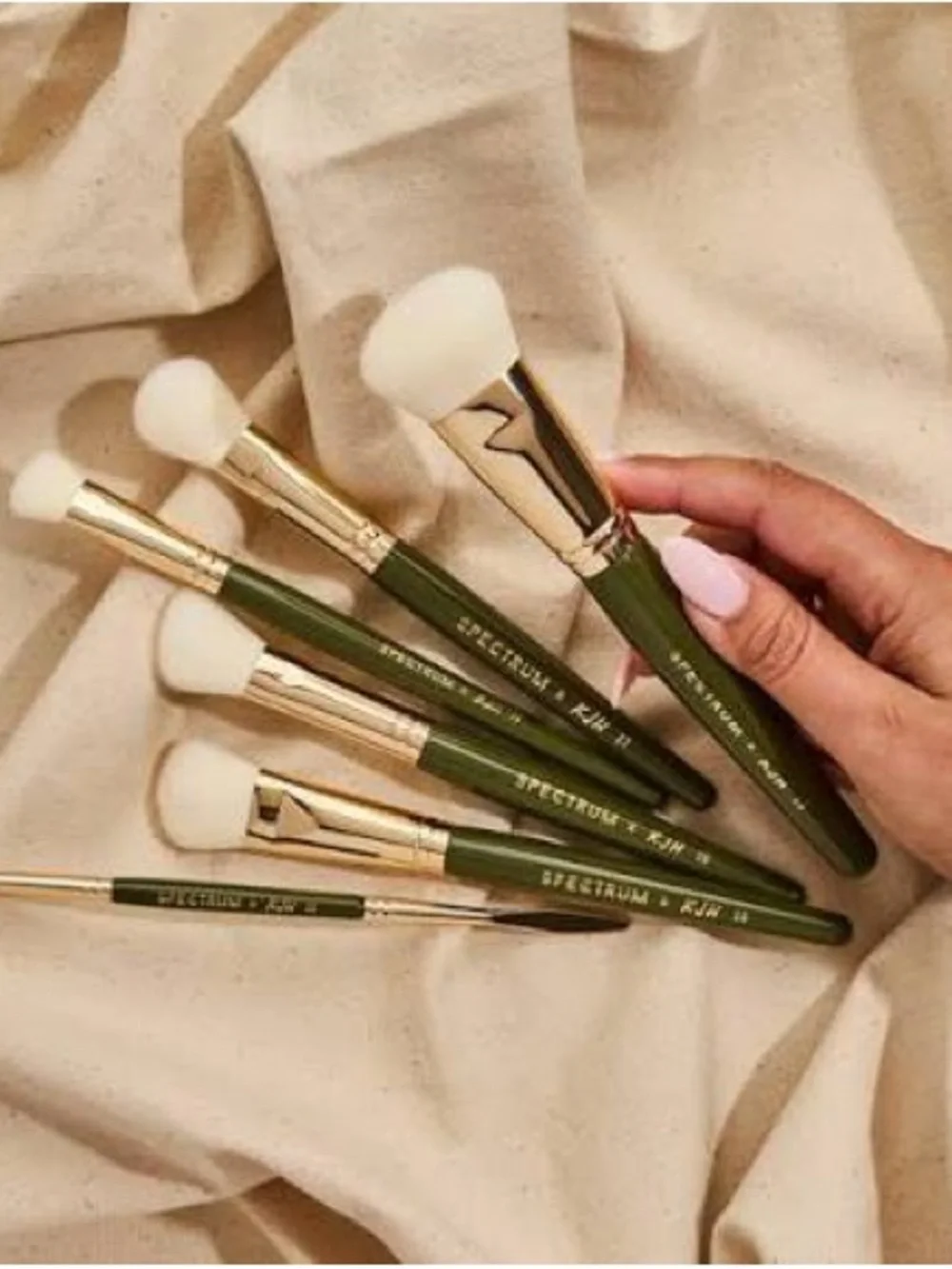 Spectrum x KJH Katie Jane Hughes 6 piece makeup brush set NIB